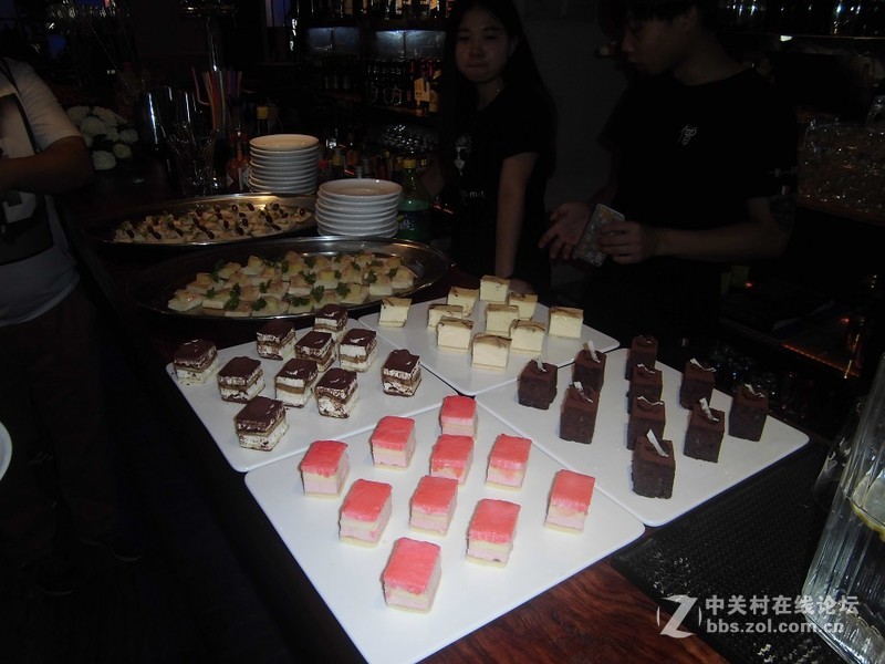 #星空体育平台显示器“戏·曲”线下体验会# 一“曲”新词酒一杯。