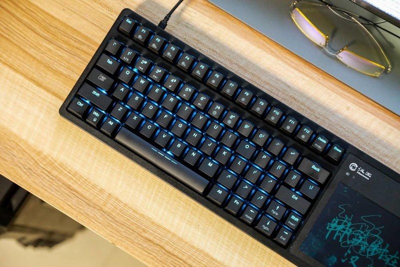 汉王智能键盘·易公式体验：手写理科公式轻松识别成电子版