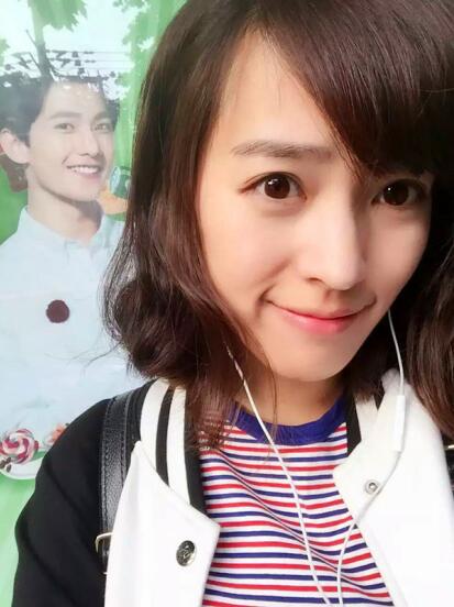 给女神麻友友送皇冠，却被女朋友发现……