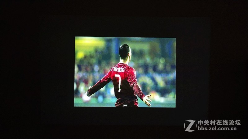 神画Q1使用测评：3000元内的4D自动梯形校正投影靠谱不？