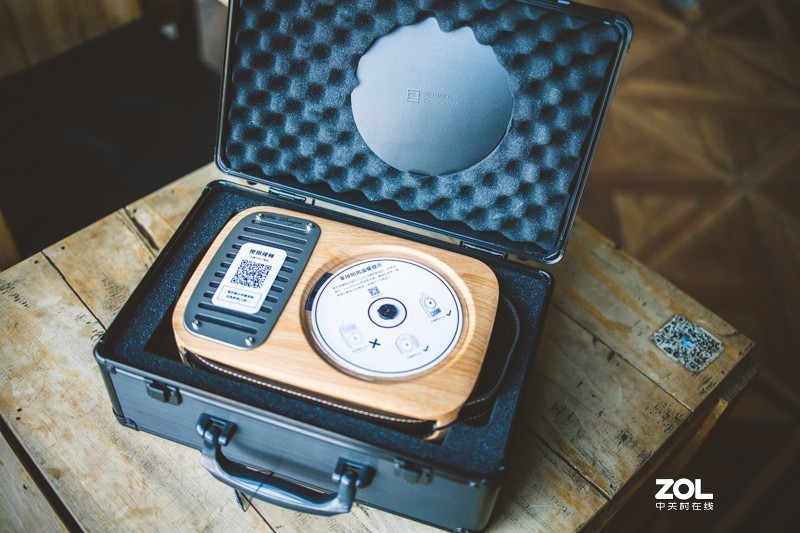 这是一台召唤情怀的时光机，体验巫之单曲人生CD播放机