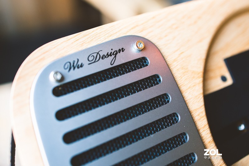 这是一台召唤情怀的时光机，体验巫之单曲人生CD播放机