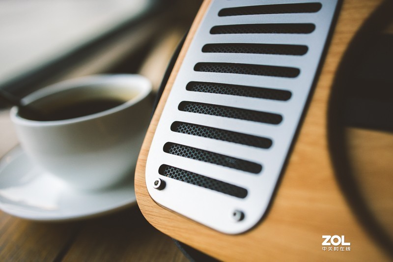 这是一台召唤情怀的时光机，体验巫之单曲人生CD播放机