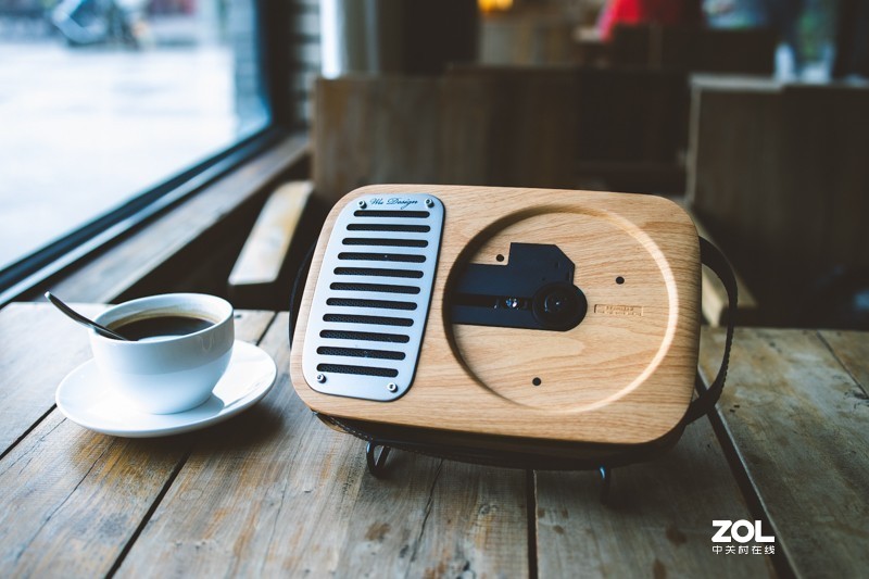 这是一台召唤情怀的时光机，体验巫之单曲人生CD播放机