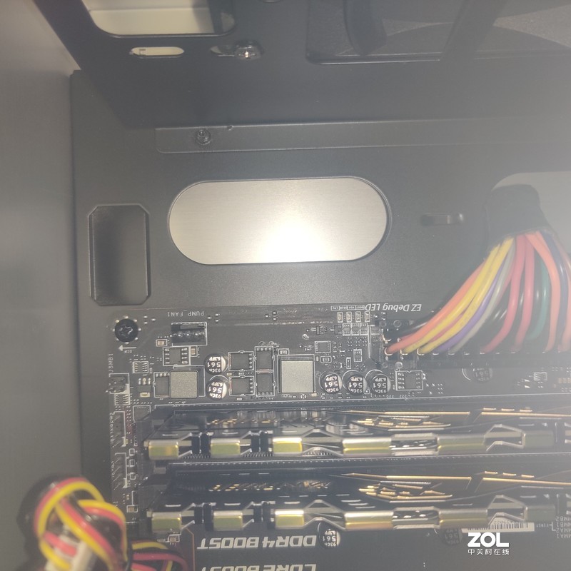 关于电竞版是否可以改成刀锋版的RGB led灯效