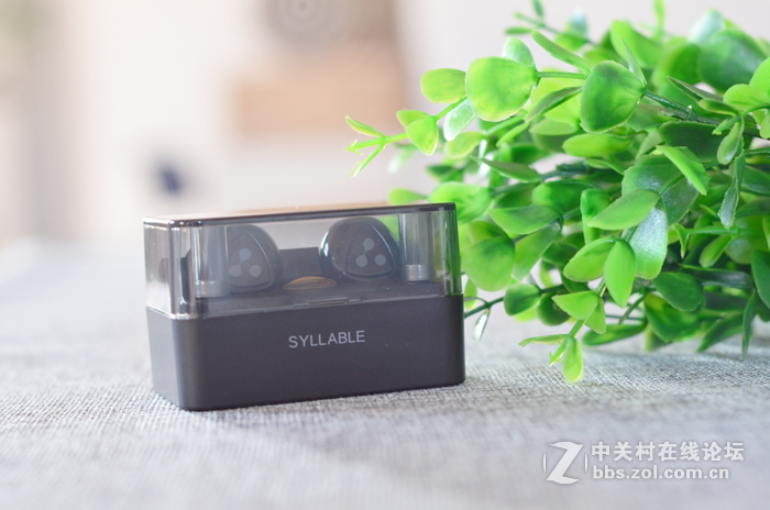 双耳真无线D900 Mini与它的“前辈”D900S究竟有什么不同？