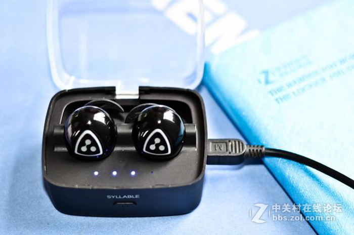 双耳真无线D900 Mini与它的“前辈”D900S究竟有什么不同？