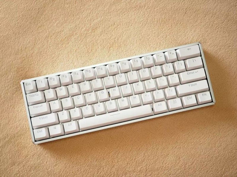 萌属性翻倍，IQUNIX F60 机械键盘配ZOMO仿生猫爪金属键帽