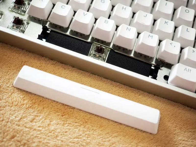 萌属性翻倍，IQUNIX F60 机械键盘配ZOMO仿生猫爪金属键帽