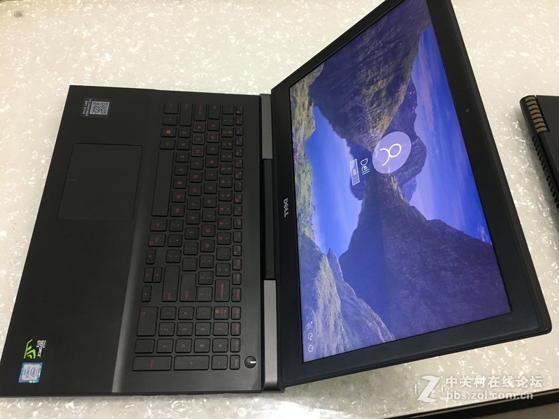 卖 了－－－－－－二代游匣， 带固态盘，高清屏，4G大显存GTX游戏显卡   戴尔7566