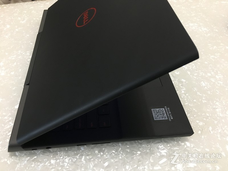 卖 了－－－－－－二代游匣， 带固态盘，高清屏，4G大显存GTX游戏显卡   戴尔7566