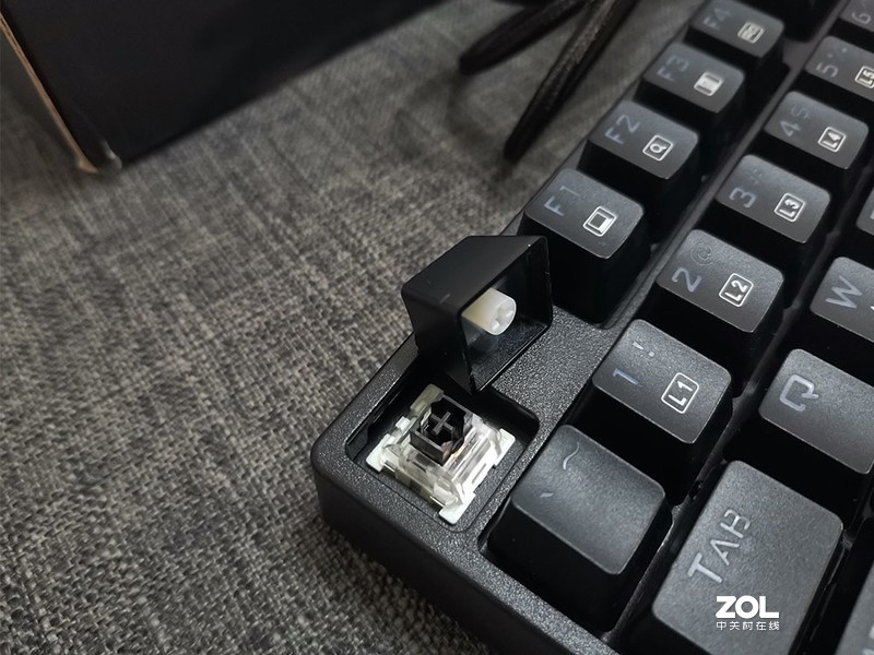 主打吃鸡体验的机械键盘 -雷神K30 使用体验