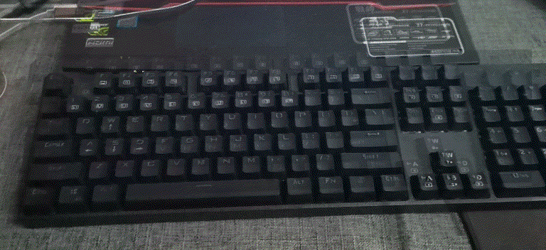 主打吃鸡体验的机械键盘 -雷神K30 使用体验