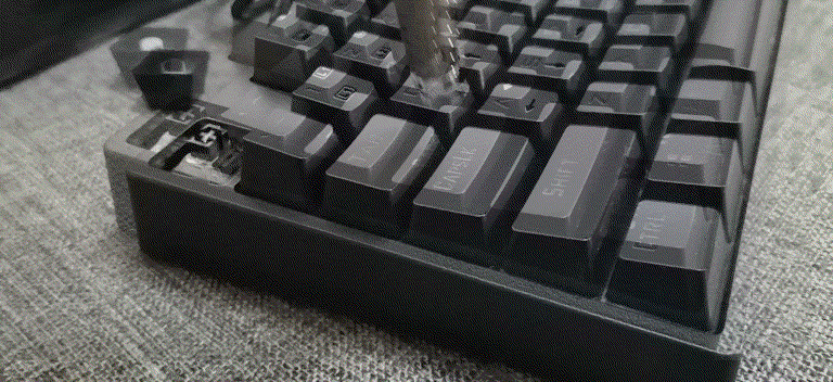 主打吃鸡体验的机械键盘 -雷神K30 使用体验