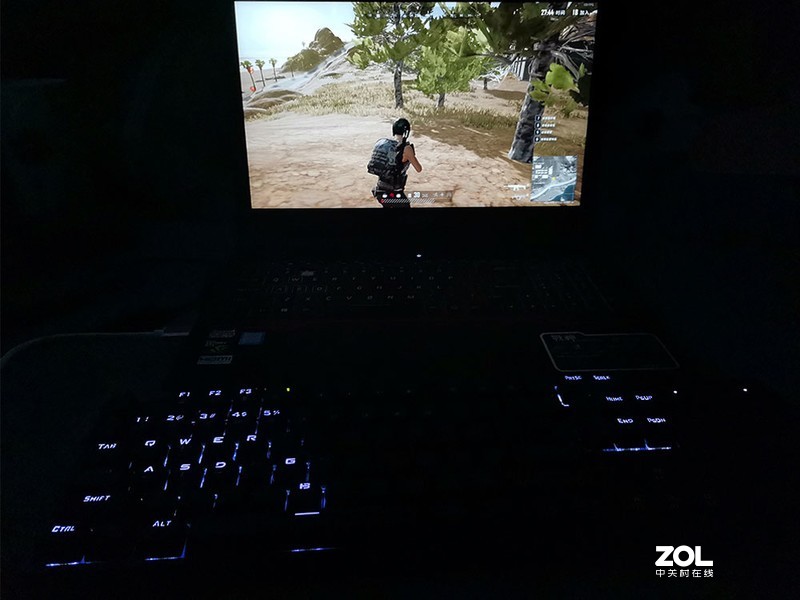 主打吃鸡体验的机械键盘 -雷神K30 使用体验