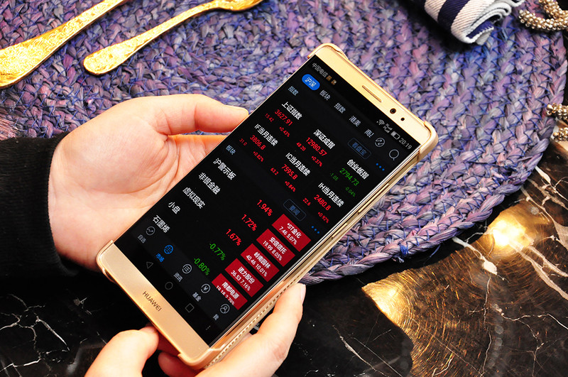 4G全网时代，华为Mate 8或许是让人最舒心的旗舰