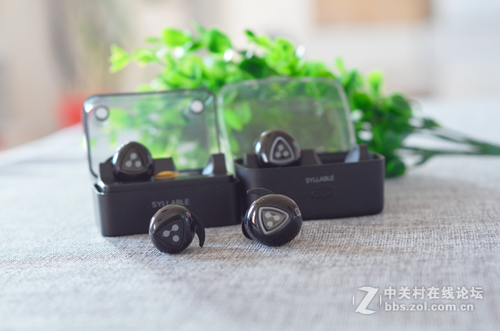 双耳真无线D900 Mini与它的“前辈”D900S究竟有什么不同？