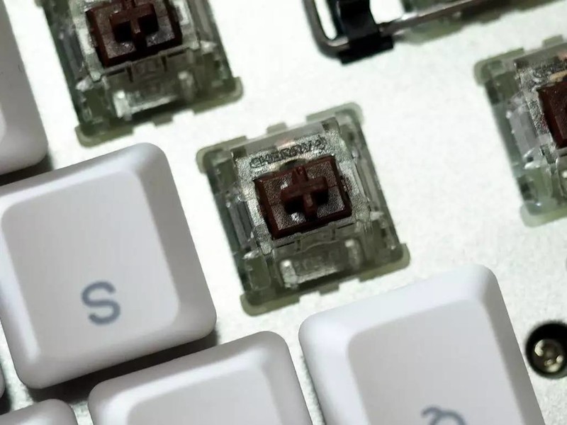 萌属性翻倍，IQUNIX F60 机械键盘配ZOMO仿生猫爪金属键帽