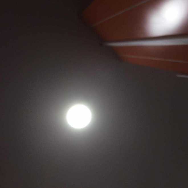 苹果iPadAir2,相机和mate9灯光对比