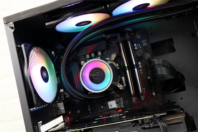 轻松超到4.8GHz、微星Z370 GAMING PLUS宝刀未老！