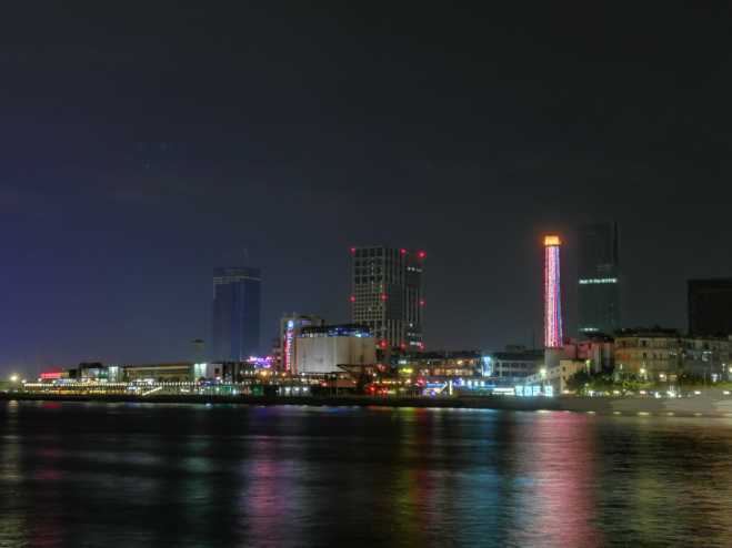 试试手机发帖，花城广场夜骑