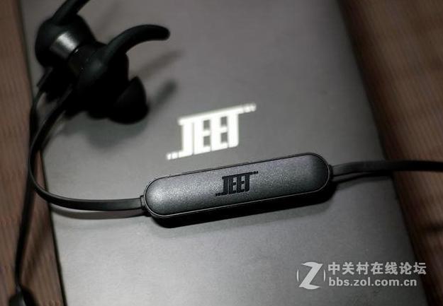 运动圈里火起来的网红JEET蓝牙耳机，靠“丑”热销？