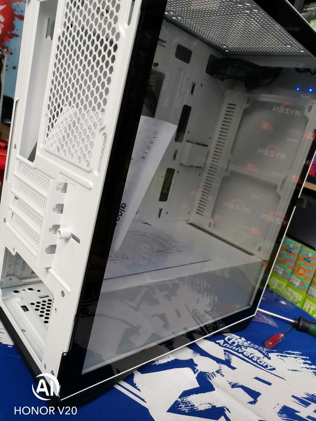 为黑白青年解毒，爱国者游戏药丸  M2装机展示