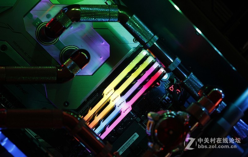 华硕ROG M9E、索泰1080Ti寒冰至尊，分体式水冷金属管方案SHOW！