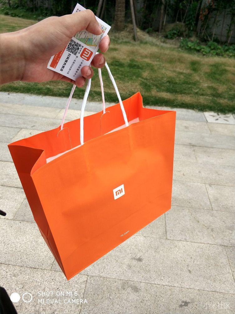 没想到进去就没管住自己的手。本来不想买的，控制不住啊。唉:-(。