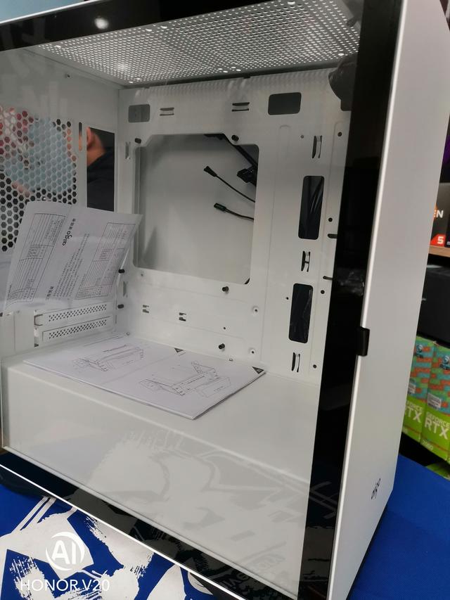 为黑白青年解毒，爱国者游戏药丸  M2装机展示