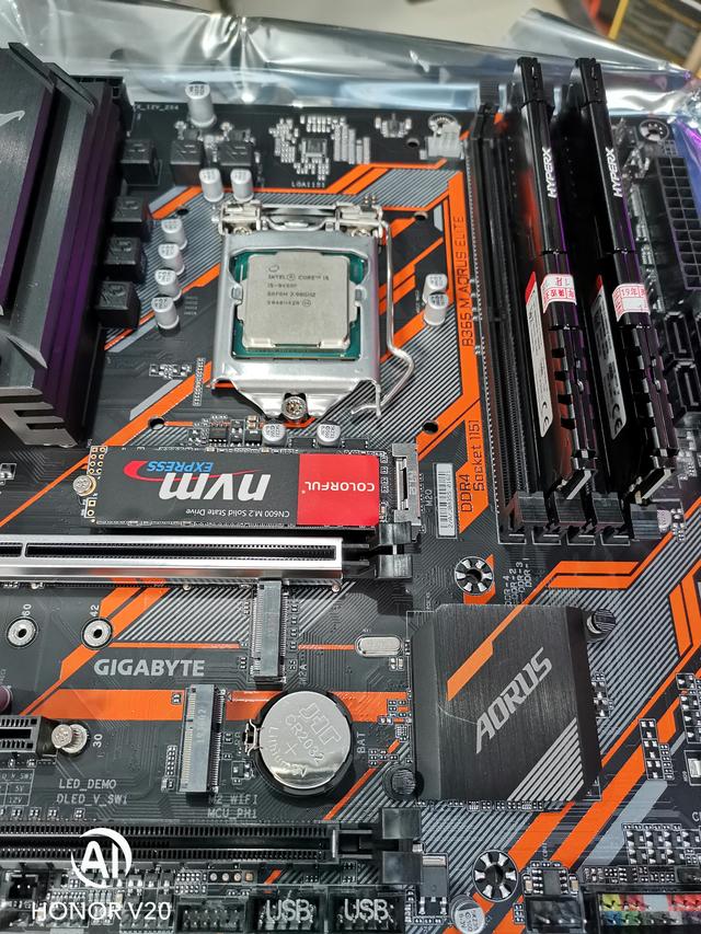 为黑白青年解毒，爱国者游戏药丸  M2装机展示