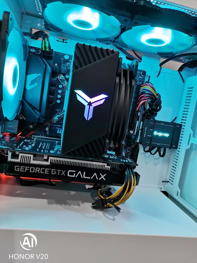 为黑白青年解毒，爱国者游戏药丸  M2装机展示