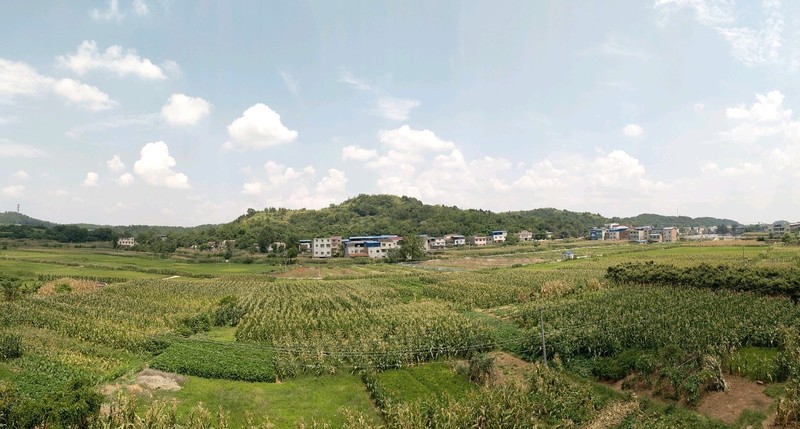 X9i子欲养而亲不待，人不学而无所依。
滴水之恩，当涌泉相报，
父母至亲，竭尽全力。