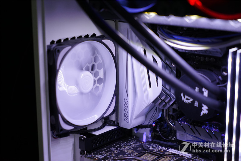 「Z玩主」纯白主题MOD主机 第三周进度