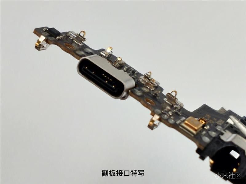 【转载】30万台一日扫光！小小米5x拆解：1499元做工没得挑