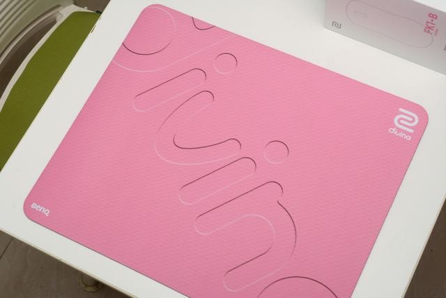 滑屏加购凑套装，疑似她人嫁衣裳， ZOWIE FK1-B粉色小感