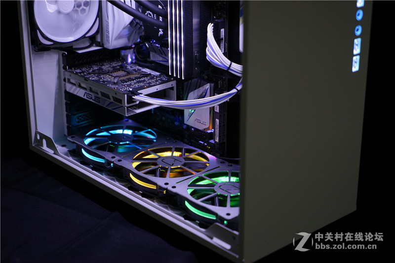 「Z玩主」纯白主题MOD主机 第三周进度