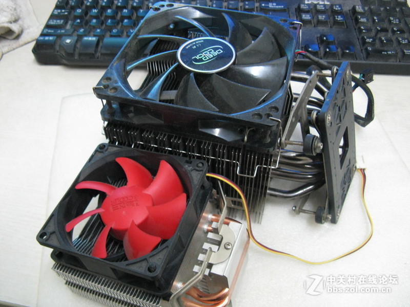 CPU 4热管 散热器：九州风神 冰刃玩家版 强于玄冰400很多 80元