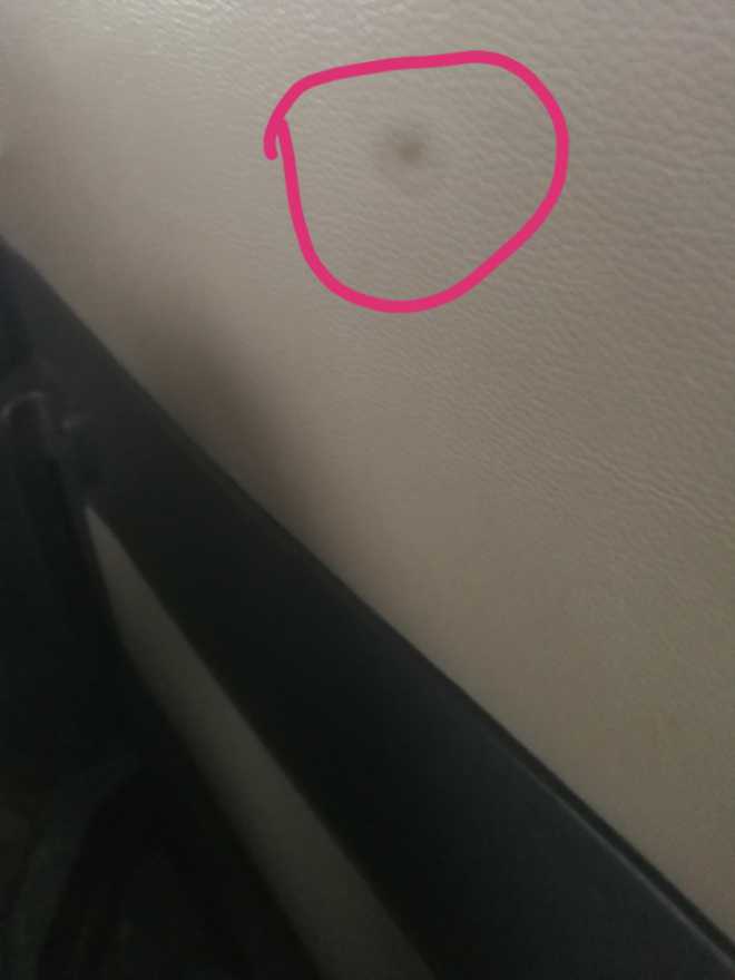 mate9拍照出现这个黑黑的晕圈，是哪里的问题！大神求解答！