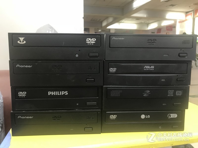 出一批台式机用的DVD光驱