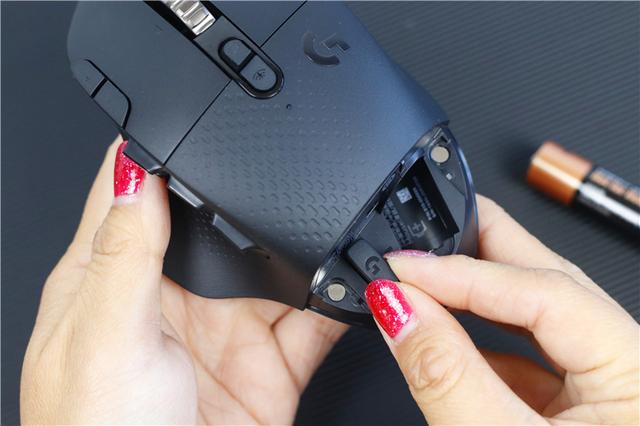 玩游戏有它真省心！罗技G604游戏鼠标上手体验