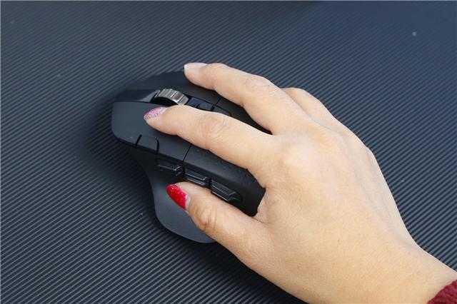 玩游戏有它真省心！罗技G604游戏鼠标上手体验