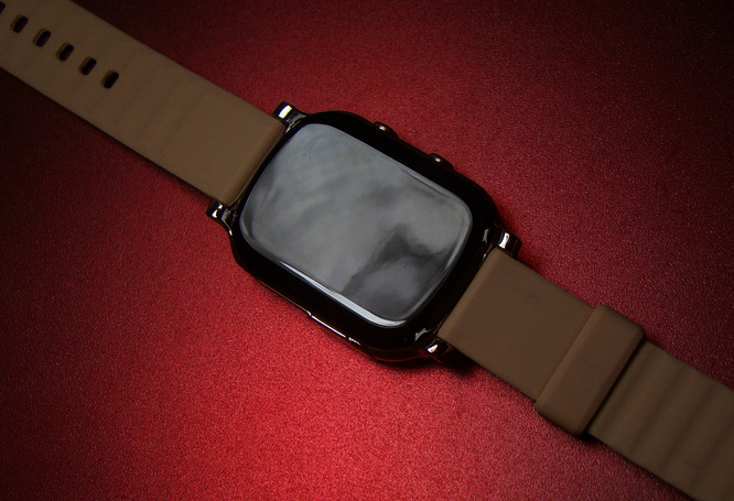 送给孩子的礼物 爱华小贝贝儿童定位手表