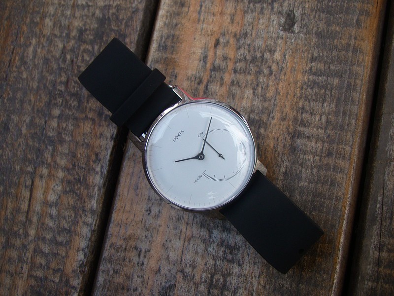 高颜值 Nokia Steel 监测腕表 为健康而生