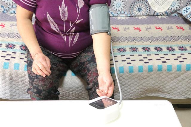 对比评测：淘宝上卖最火的3款血压计，哪款最接近水银血压计？