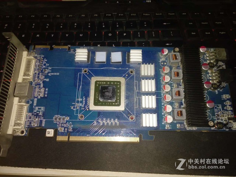 出蓝宝HD4870 1GDR5 海外版-裸卡（已定。周末出）