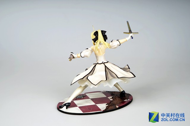 「Z玩主」Saber Lily 胜利的黄金之剑