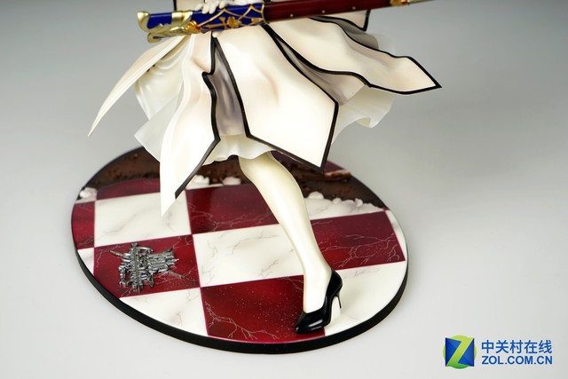 「Z玩主」Saber Lily 胜利的黄金之剑