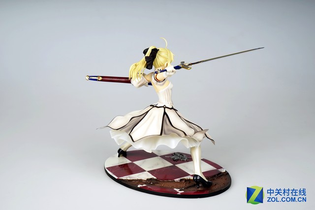 「Z玩主」Saber Lily 胜利的黄金之剑