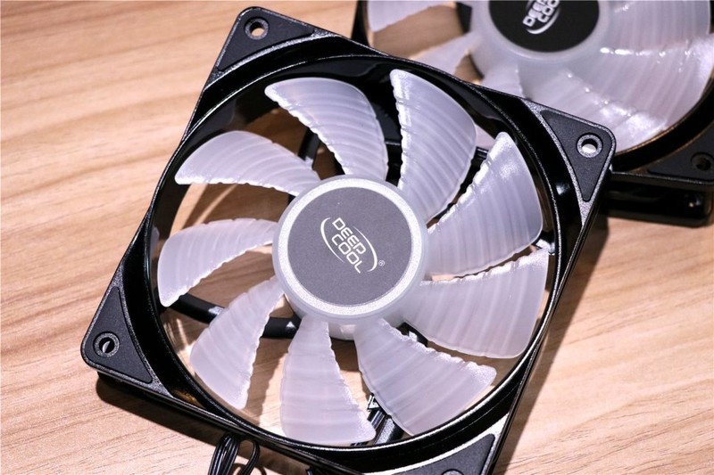 DEEPCOOL 九州风神 魔环RGB风扇套装：轻松开启RGB灯光之旅！